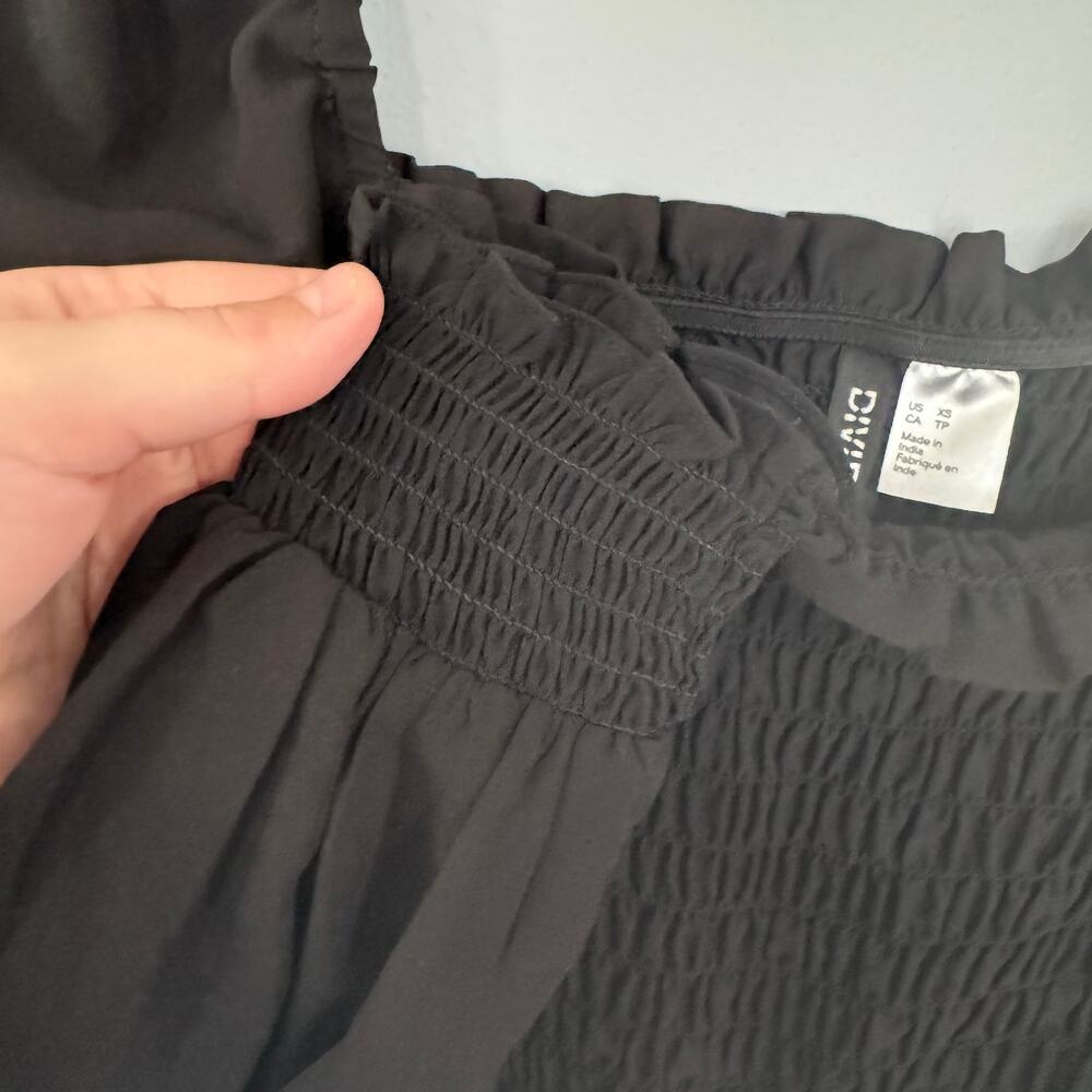 H&M Divided Solid Black Seersucker Crop Top Size XS Semi Sheer Puff Sleeve - Picture 3 of 7